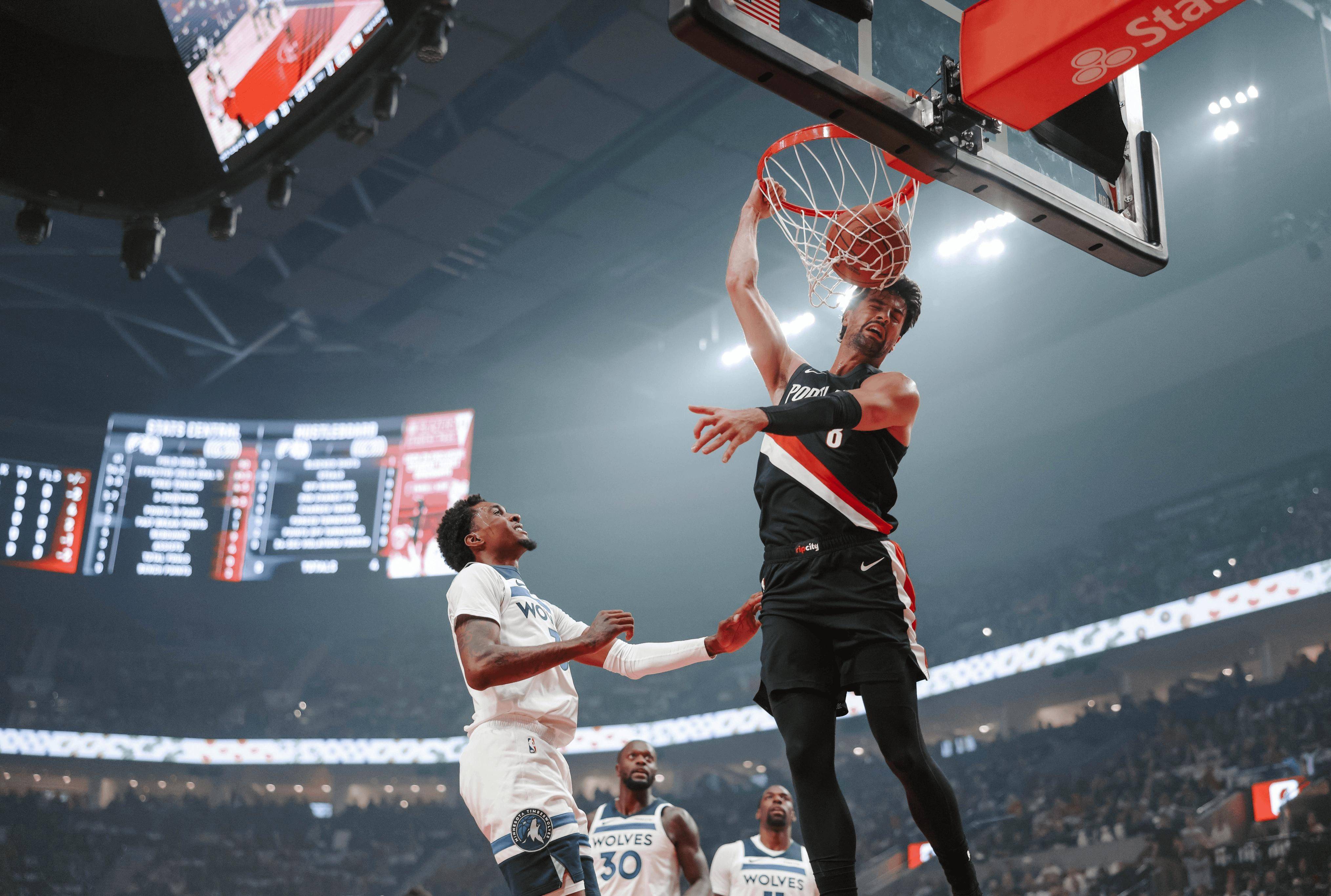 包含明尼苏达森林狼发布备战花絮；集结日造点机会；CBA季后赛任务艰巨；纪律约束更严格的词条-九游娱乐